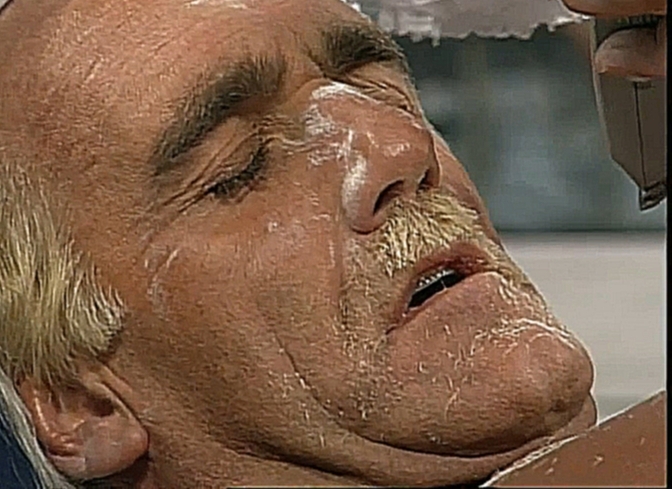 Халк Хоган теряет усы, WCW Monday Nitro 02.10.1995 