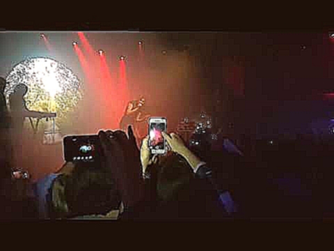 Музыкальный видеоклип Луна - Огонек // Реакция зала // Концерт в СПб 