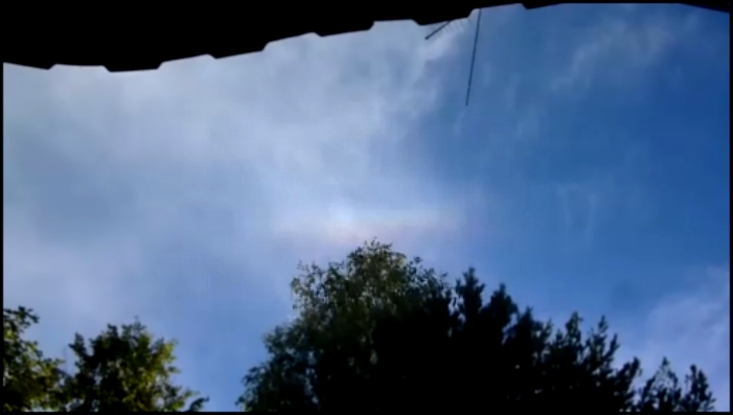 Музыкальный видеоклип Кусочек радуги в небесах над деревом 05 07 2016 