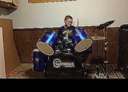 Best drum solo ever! Pirates of the Caribbean  theme song 