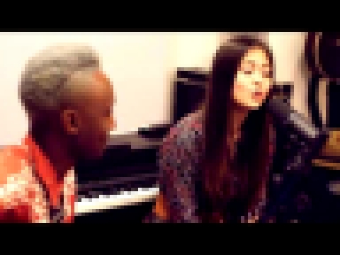Музыкальный видеоклип Royals Lorde Cover by Jasmine Thompson and Seye 