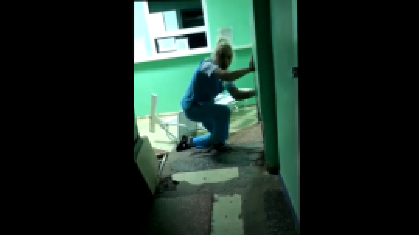 Музыкальный видеоклип Пьяный сотрудник больницы 