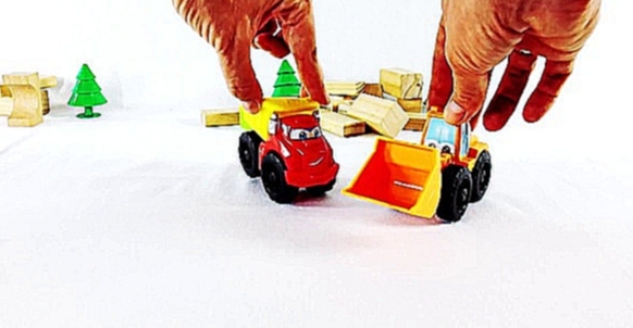 ✿ Про машинки - Чак и его друзья строят гоночную трассу для малышей игрушечный мультик 