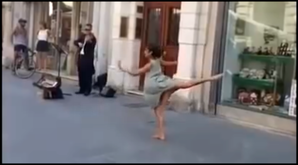 Музыкальный видеоклип Балерина и уличный музыкант 