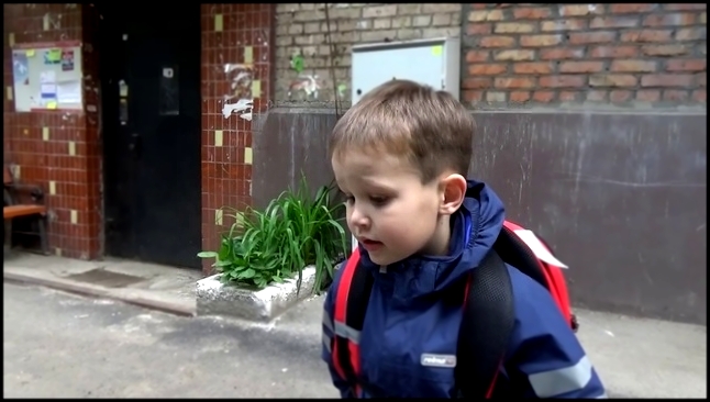Киев День#7 на Майдане катаемся на электрокаре купим рюкзак Человек-паук встретим Миньен Фиксики 