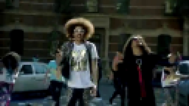 Музыкальный видеоклип LMFAO - Party Rock Anthem 2011 