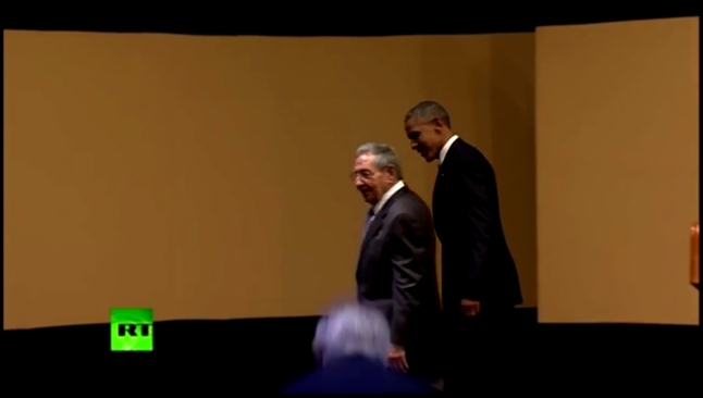No hugs for Obama- Awkward moment with Castro at Havana presser. 
