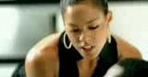 Музыкальный видеоклип P Diddy feat Christina Aguilera - Tell Me 