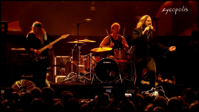 Музыкальный видеоклип Uli Jon Roth - We'll Burn The Sky & In Trance - Guitare en Scène 2014 - LIVE HD 
