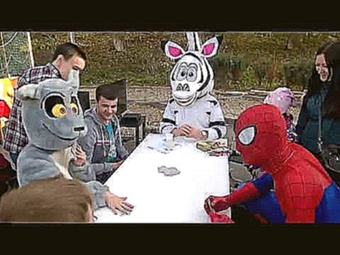 Приключения Человека-паука и Дэдпула на осеннем фестивале еды 