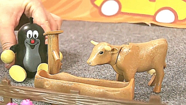 Аня и Кротик кормят зверей на ферме - Игрушки для детей - Мультики для малышей 