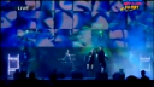 Музыкальный видеоклип Глюк'oZa и Макс Барских - Бьёт по глазам (Премия МузТВ 2012) 