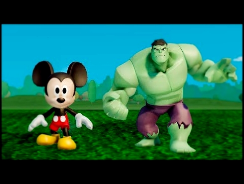 Супергерои ХАЛК и Микки Маус из мультика ДИСНЕЙ играют с машинками ТАЧКИ. Hulk & Mickey 