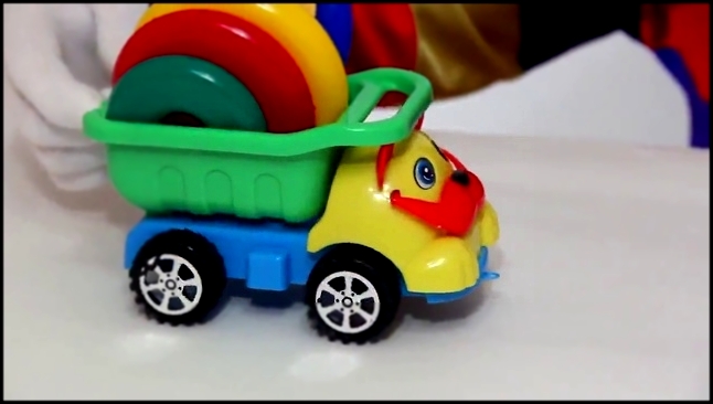 Клоун Дима, Самосвал и пирамидка - Играем в машинки - Игрушки для детей 