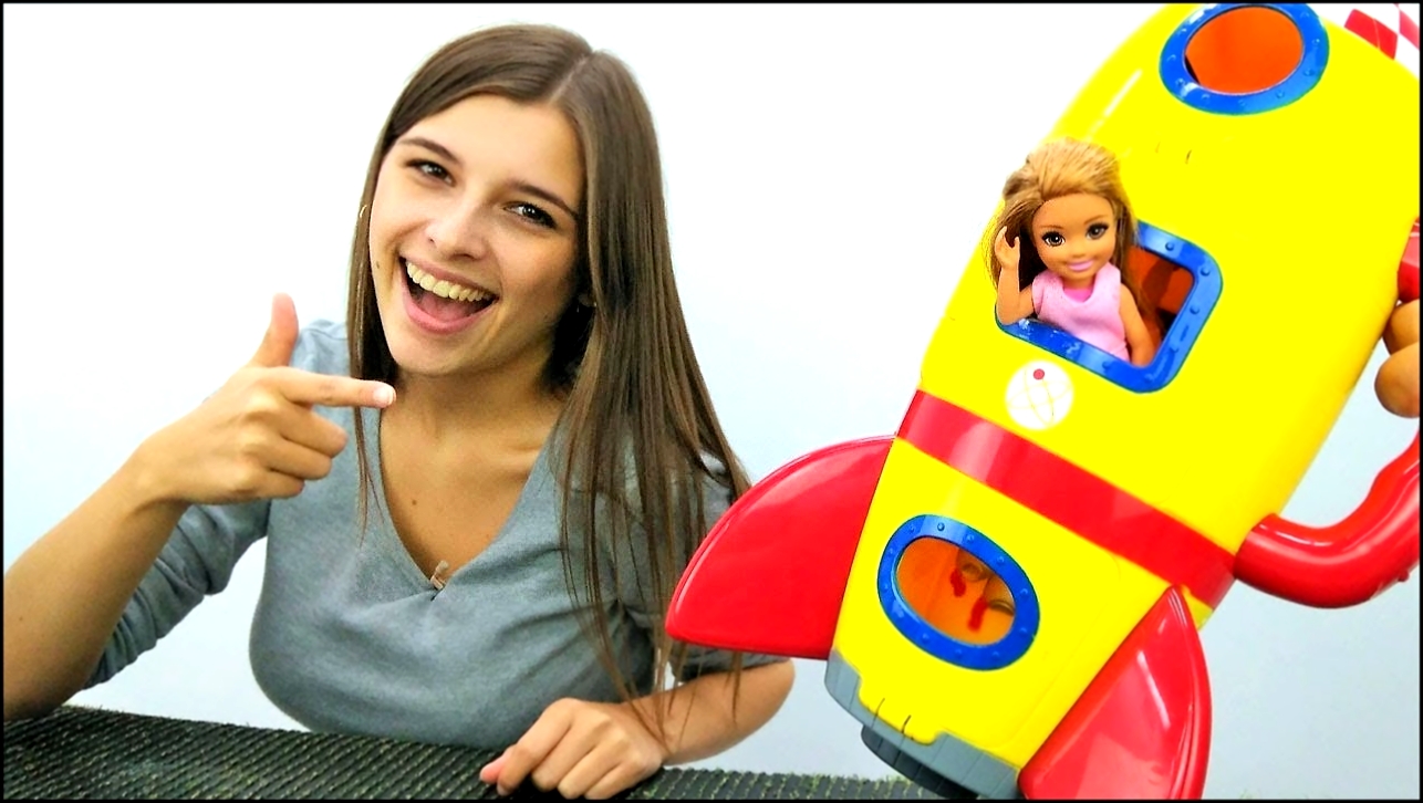 Видео для детей: куклы #Барби barbi - Штеффи ищет Челси. #ToyClub - ищем игрушки. Видео #куклы 