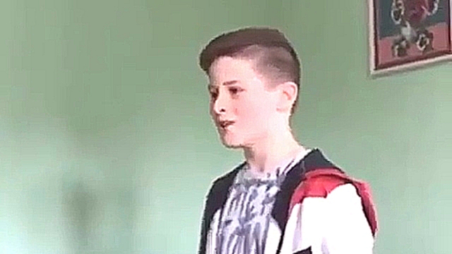Музыкальный видеоклип В Сети набирает популярность видео, где мальчик спел хит «Gucci gang» для бабушек 
