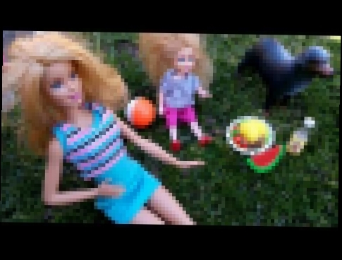 Беременная собака Игрушка. Куклы Барби и Кен на пикнике. Куклы ЛОЛ 