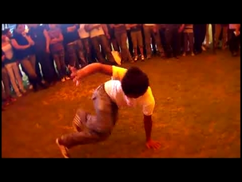 Музыкальный видеоклип Baile tribal dance 