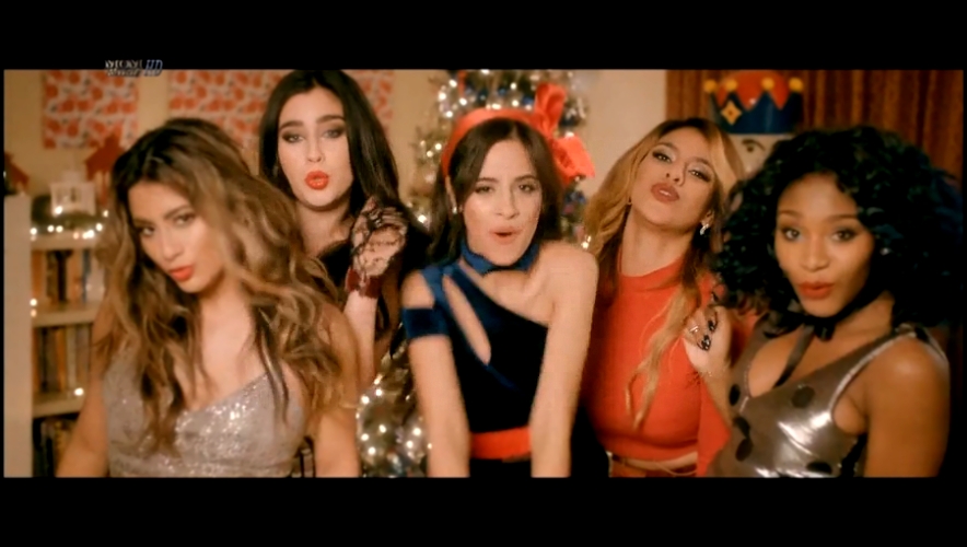 Музыкальный видеоклип All I Want for Christmas is You - Fifth Harmony 