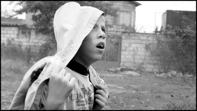 Музыкальный видеоклип Олег Груз - Спаситель в Кедах (стихо-трейлер хф КЕ-ДЫ) 