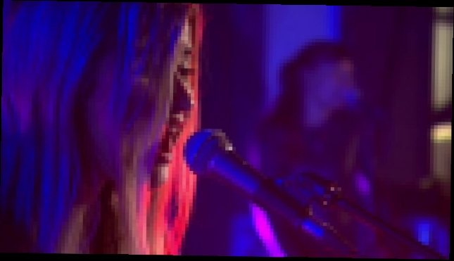 Музыкальный видеоклип Hozier covers Ariana Grande's Problem in the Live Lounge“BBC Radio 1”.  2015 
